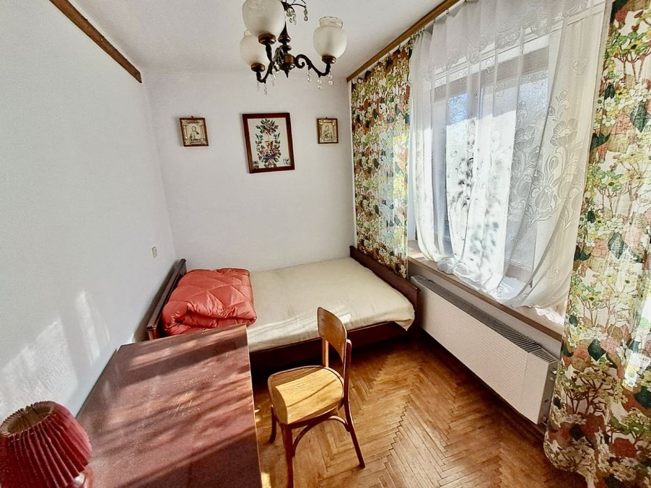 Продається 2-поверховий котедж