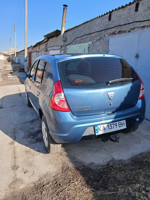 Dacia Sandero 2010рік.