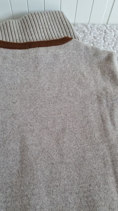 Camisola de malha, tamanho M, da marca Decenio