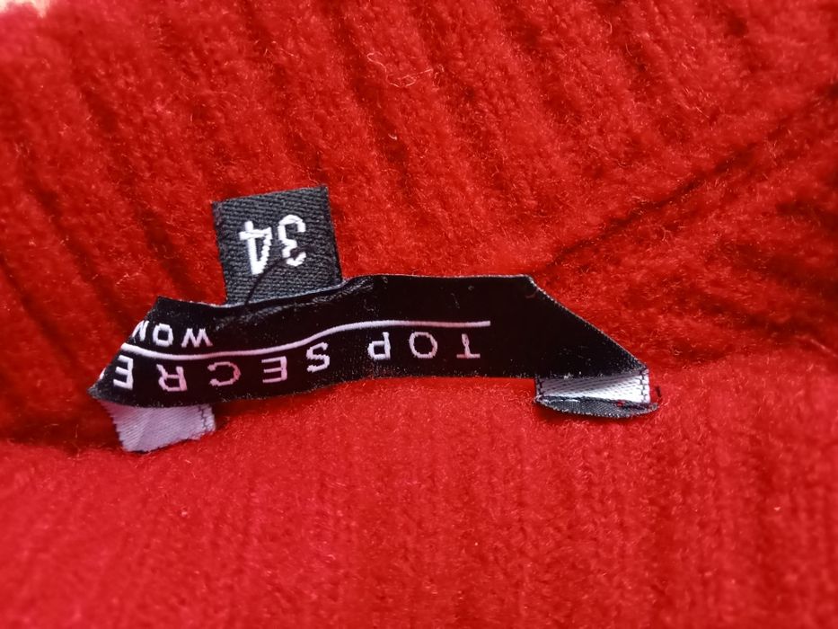 Sweter Top Secret z kokardą