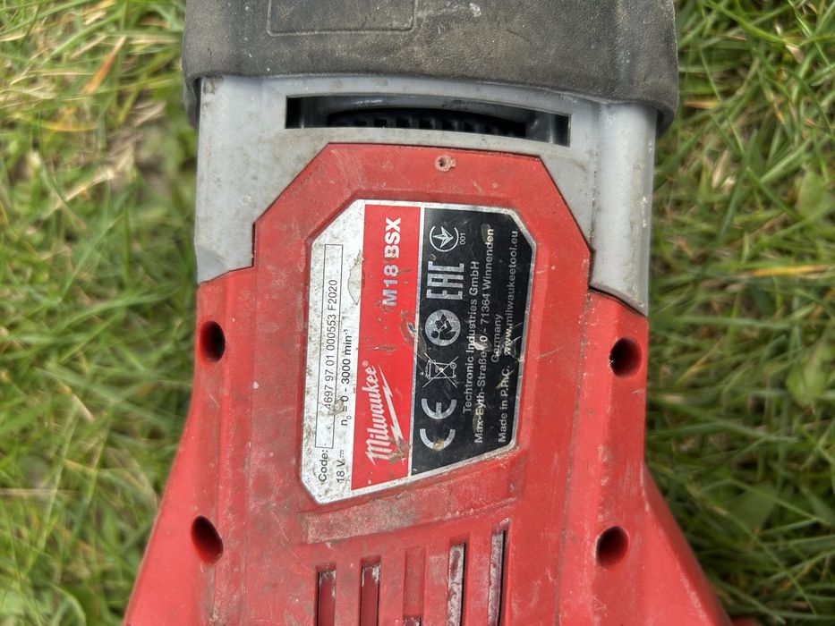 Piła szablasta milwaukee m18 BSX z bateria i ladowarka