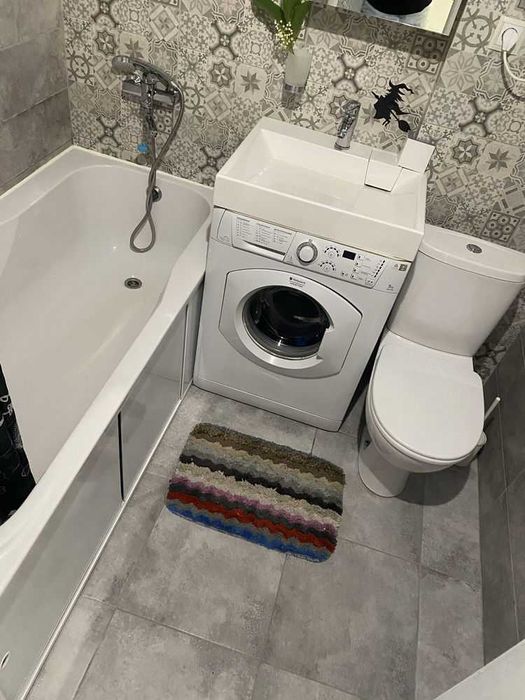 Продам 1-комнатную кирпичную Чешку, На Левом Берегу.