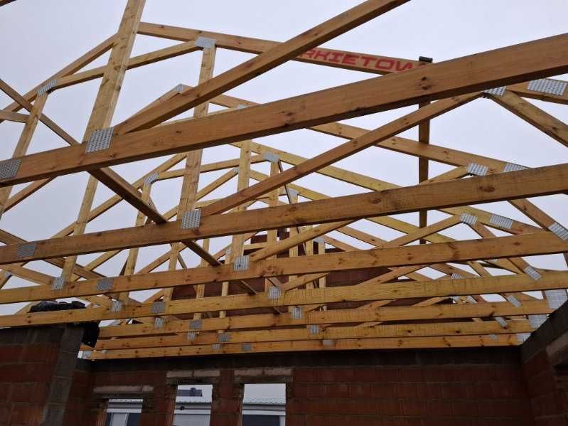 Wiązary dachowe prefabrykowane.
