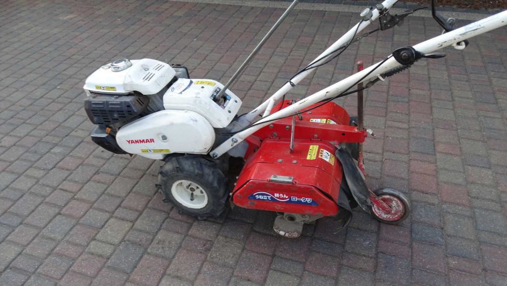 Glebogryzarka Yanmar