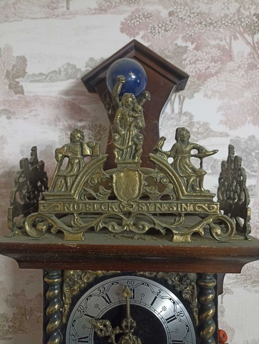 Годинник старинний