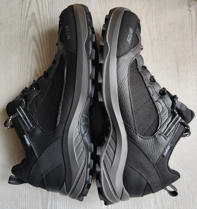 Демісезонні водонепроникні кросівки Lytos cosmic jab s25