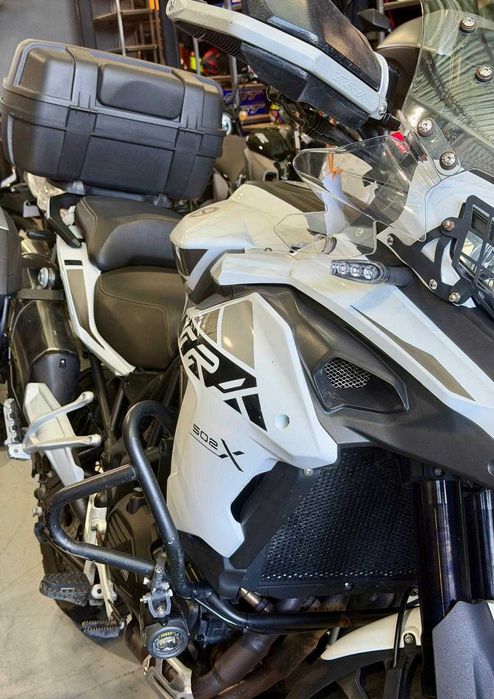 Moto Benelli TRK 502