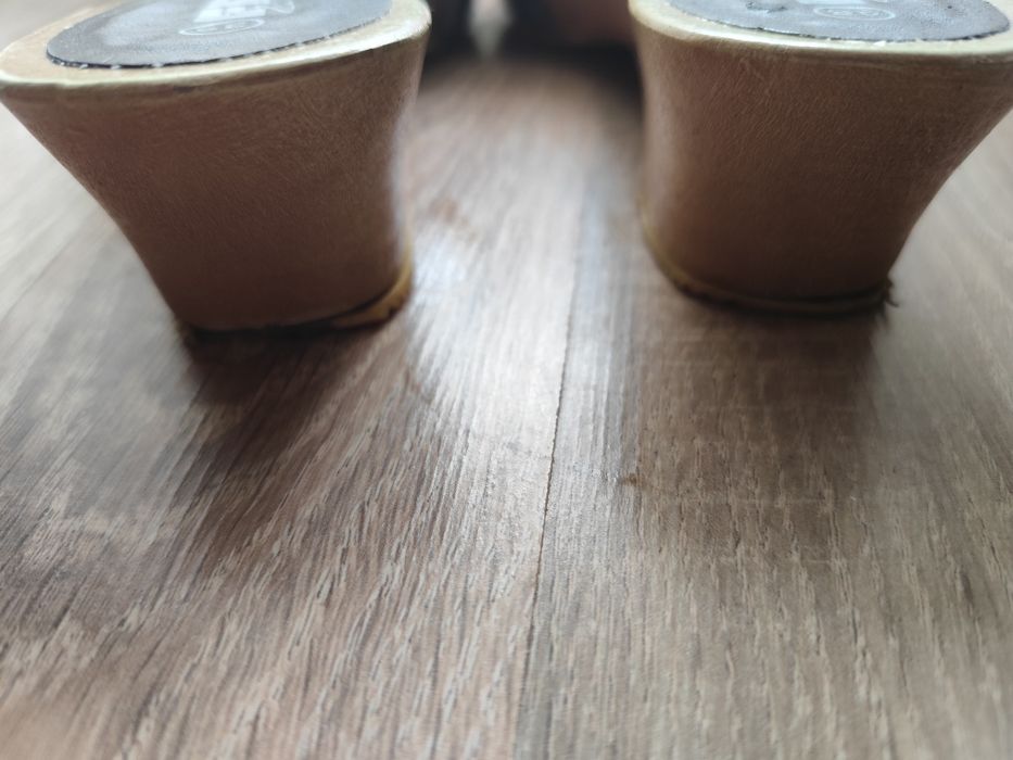 Klapki, chodaki brązowe r. 38