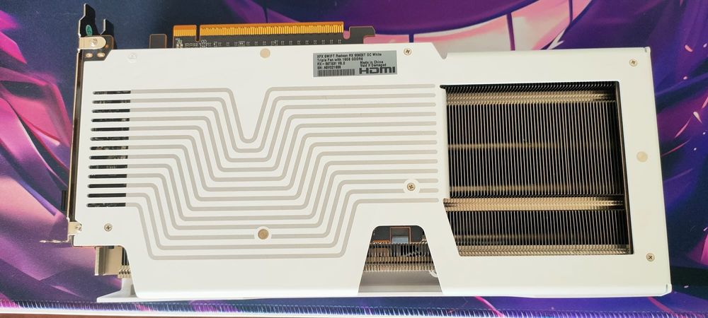 XFX Swift Pro Gaming OC 9060 XT 16gb