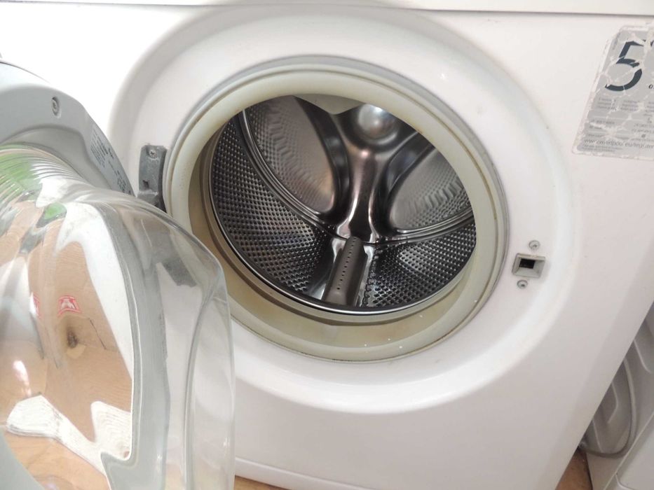 Pralka automatyczna WHIRPOOL Sprawna 6kg 1200obr/min