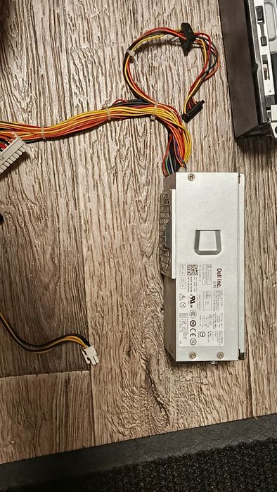 Продам блок живлення Dell D250AD-01