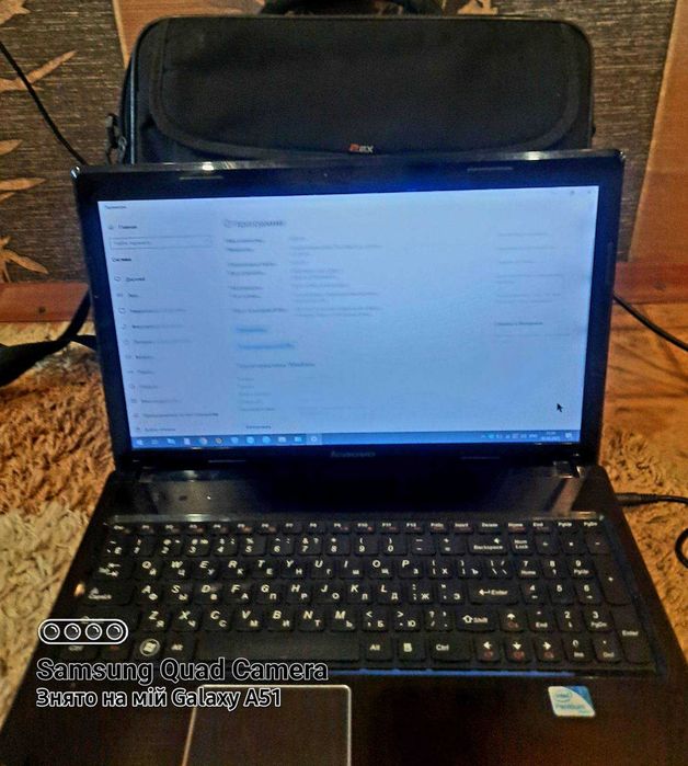 ноутбук  LENOVO + сумка 2500грн.