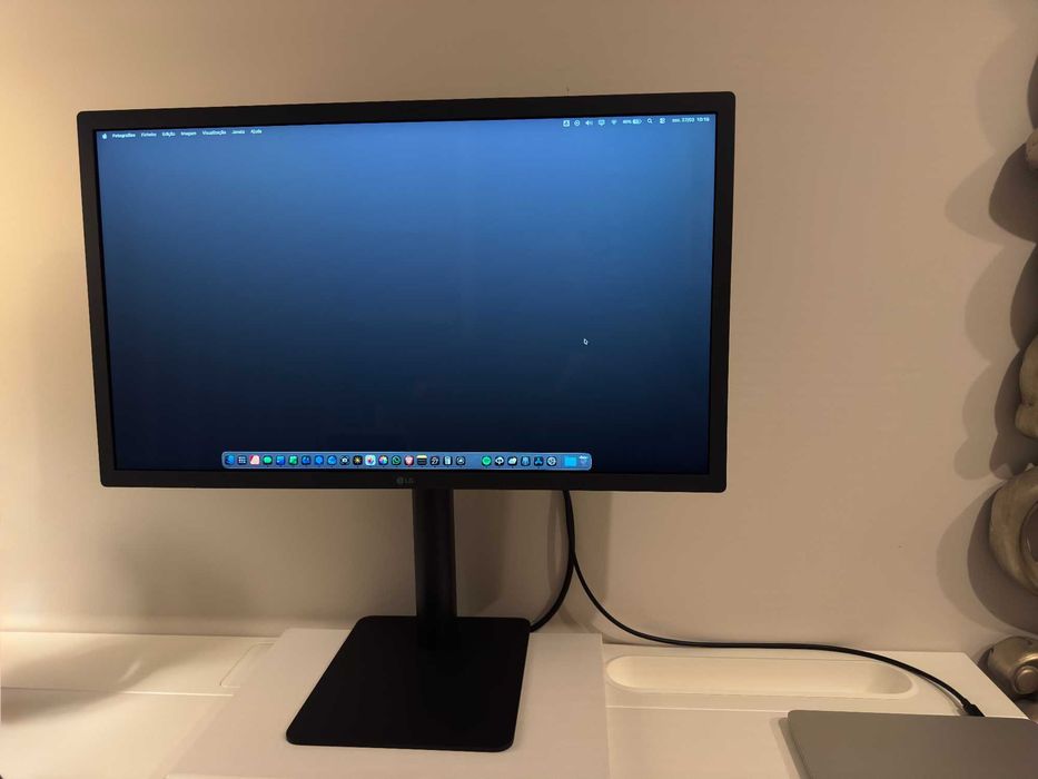 Monitor to Apple LG UltraFine 24MD4KL-B