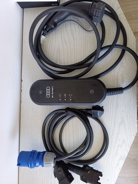 Kabel ładujący Audi