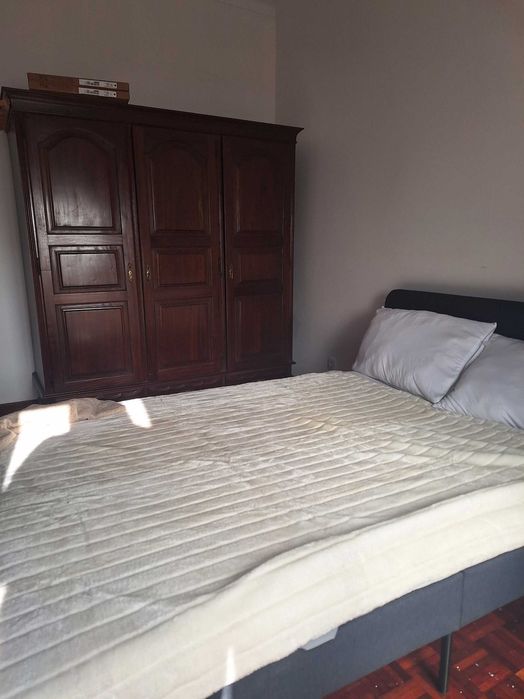 Alugo quarto para casal no Barreiro Lavradio