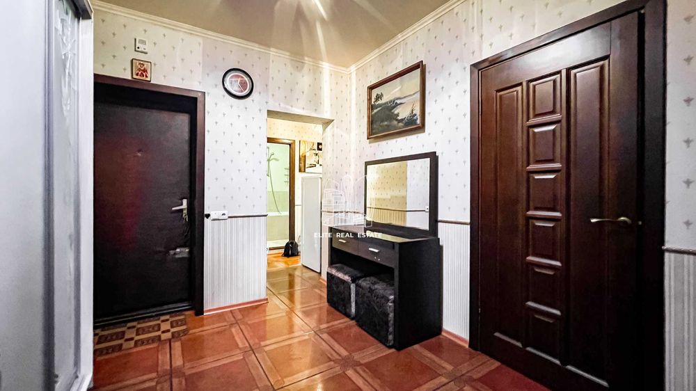 Продажа 3к.кв. 81м2, 4й этаж, Анны Ахматовой 15, метро Позняки