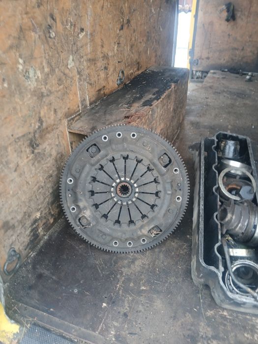 Маховик щеплення ісузу nqr