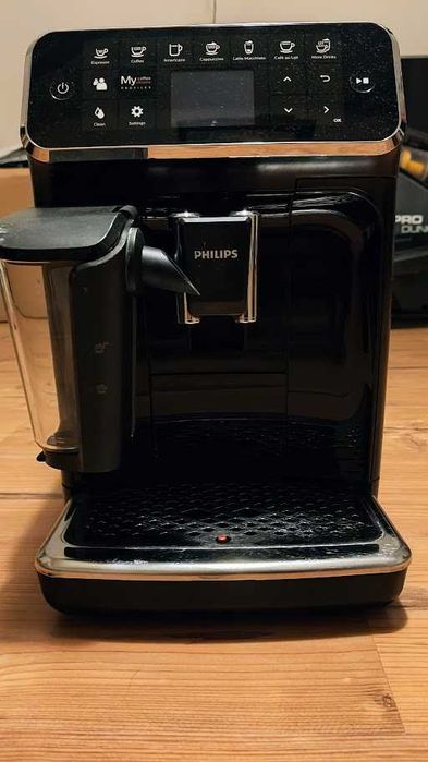 Ekspres automatyczny Philips LatteGo 4300 (EP4341) uszkodzony