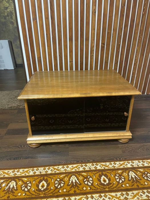 Тумба під телевізор