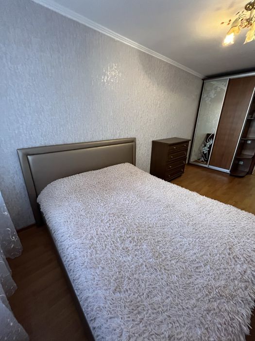 Здається 2-кімнатна квартира. Подобово