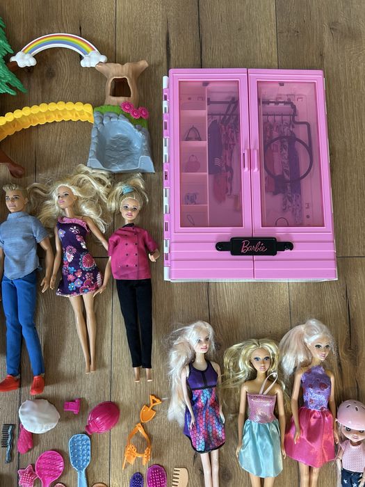 Barbie lalki szafa akcesoria