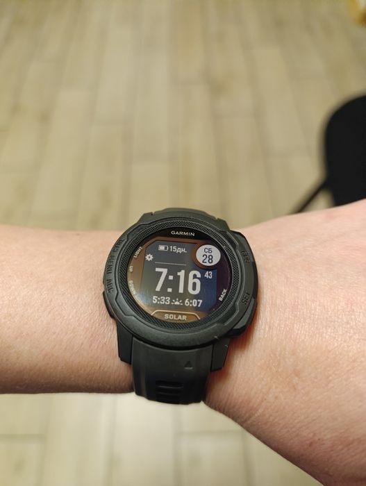Garmin instinct 2s solar
