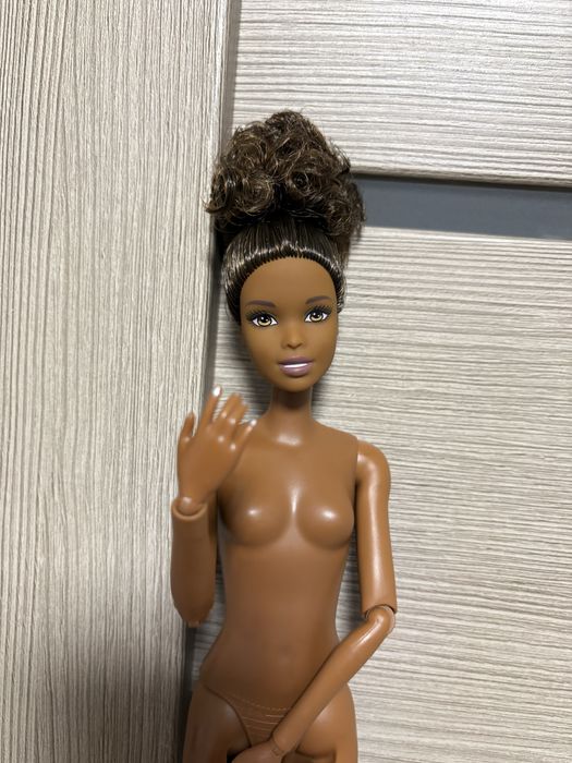 Шарнірна лялька barbie
