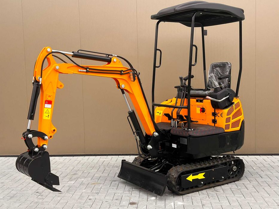 MINI GIRATORIA 1500 KG MOTOR KUBOTA ECO HT15