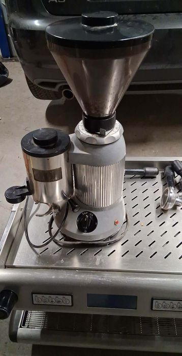 Witam sprzedam ekspres do kawy marki Madacaf