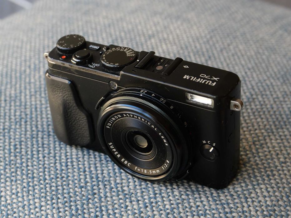 Fujifilm X70, preto / black