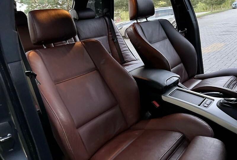 Продам BMW x5 E53