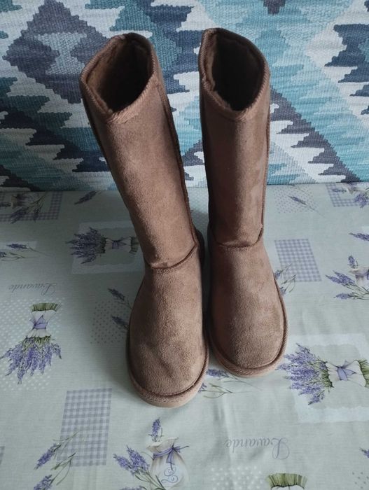 Сапоги угги коричневые