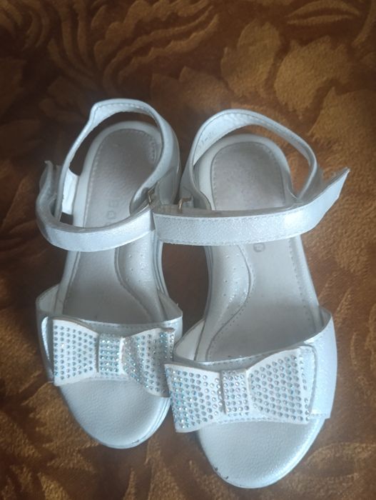 Босоніжки дитячі