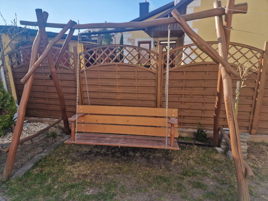 Sprzedam drewniana huśtawkę