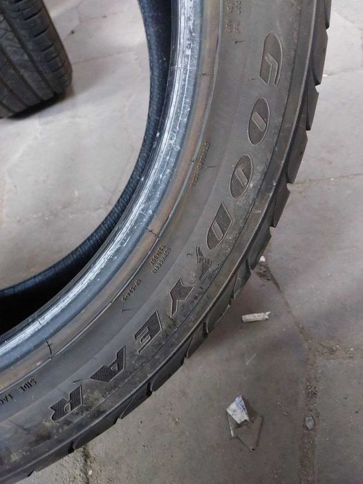 Шини 285/45 R22 пара літо Goodyear 7мм 2020 рік