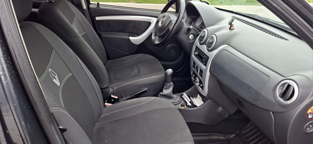 Продам Дачія Сандеро/ Dacia Sandero 2009