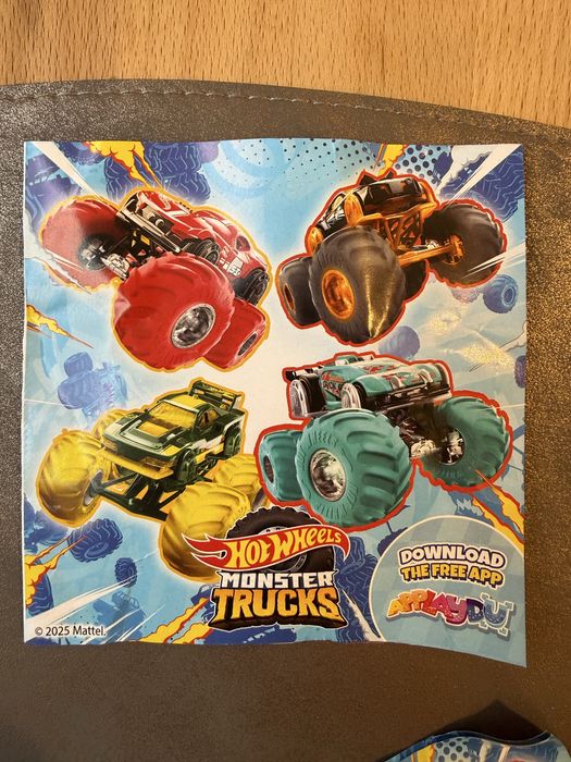 Мега Кіндер Машини