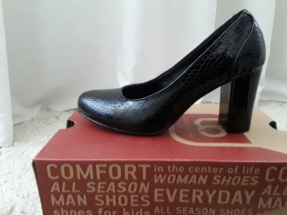 Шкіряні туфлі нові / новые кожаные туфли