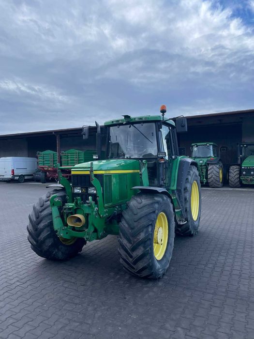 Ciągnik rolniczy John Deere 6910