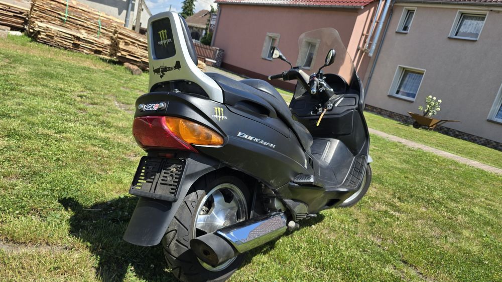 Suzuki burgman 250