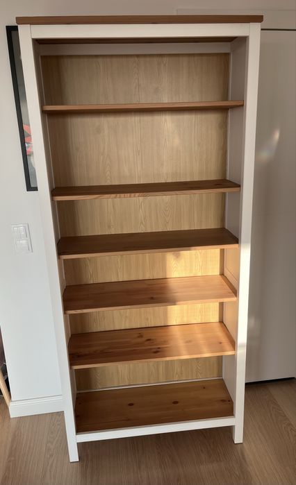 Regał drewniany Hemnes Ikea