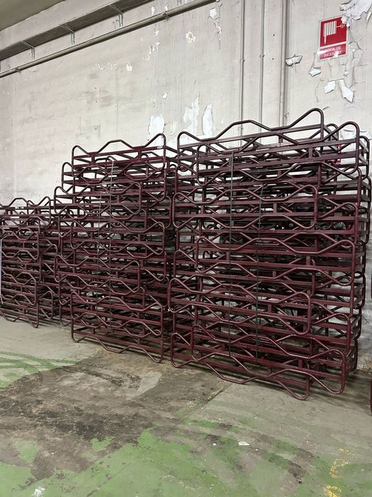 Suportes/Dormentes de metal para barricas de 225L