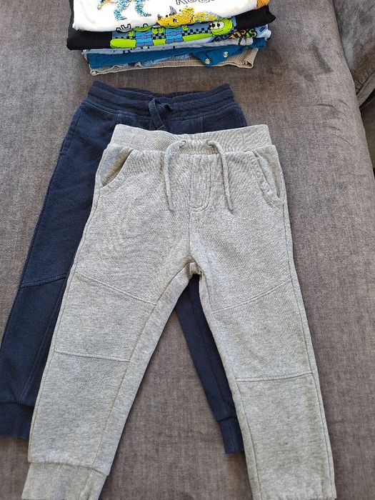 Zestaw ubrań bluzy ubrania dla chłopca r. 98