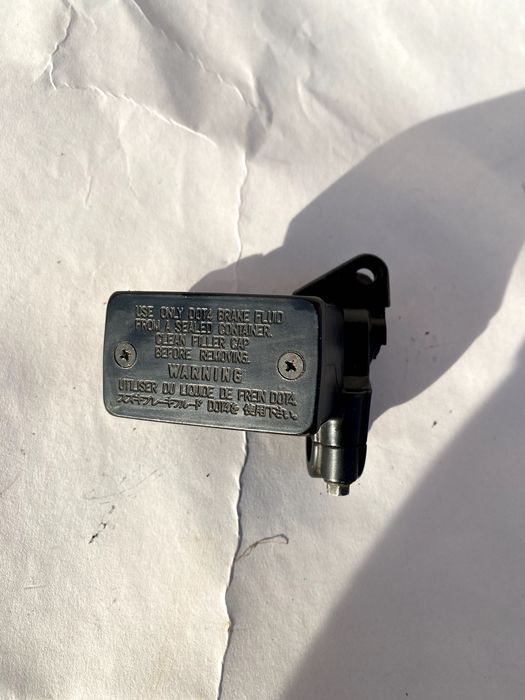 Peças Originais Suzuki GSXR 1300 Hayabusa, Ano 2000