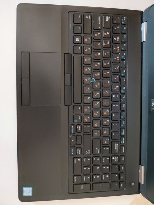 Ноутбук DELL latitude E5570