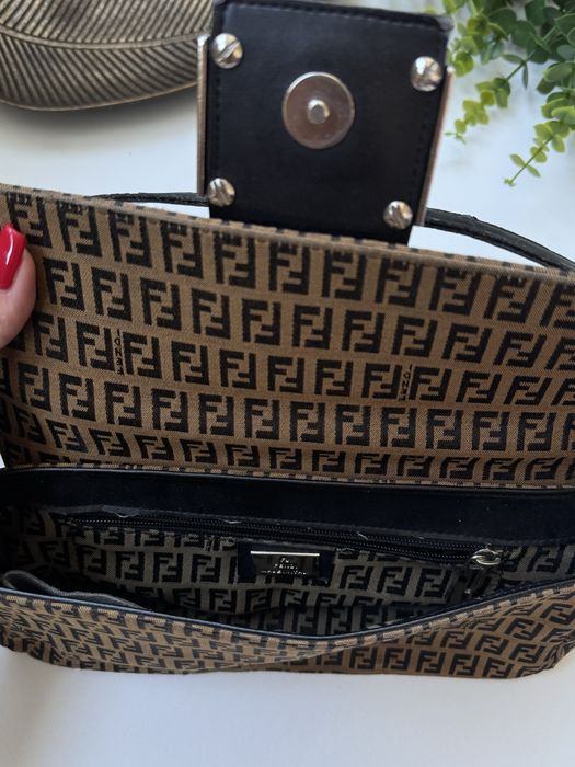 Сумка багет Fendi