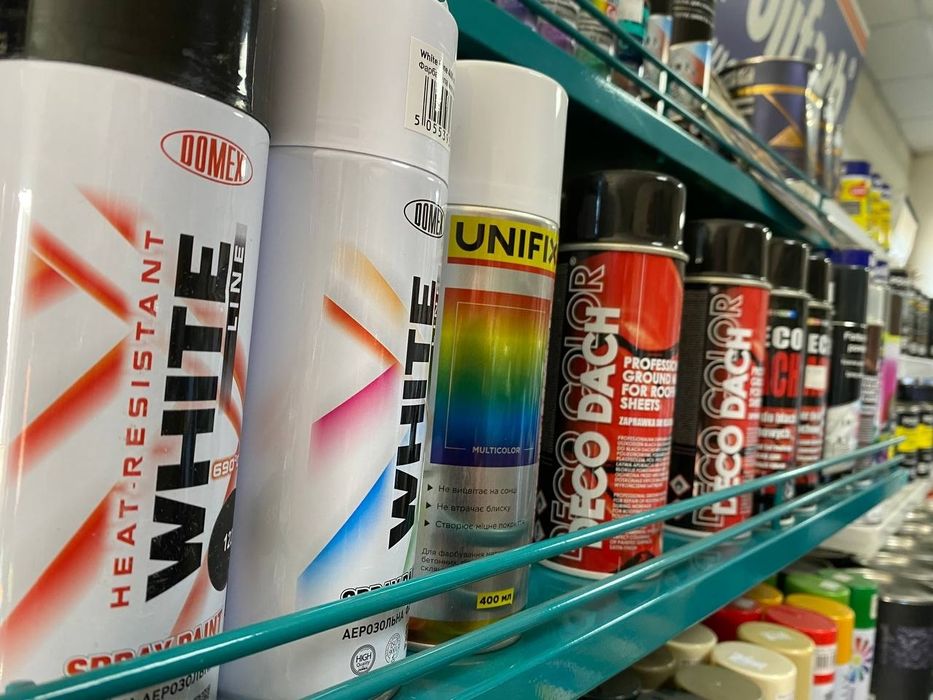 Аерозольна фарба в балонах