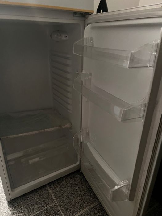 Frigorífico Kunft 215L