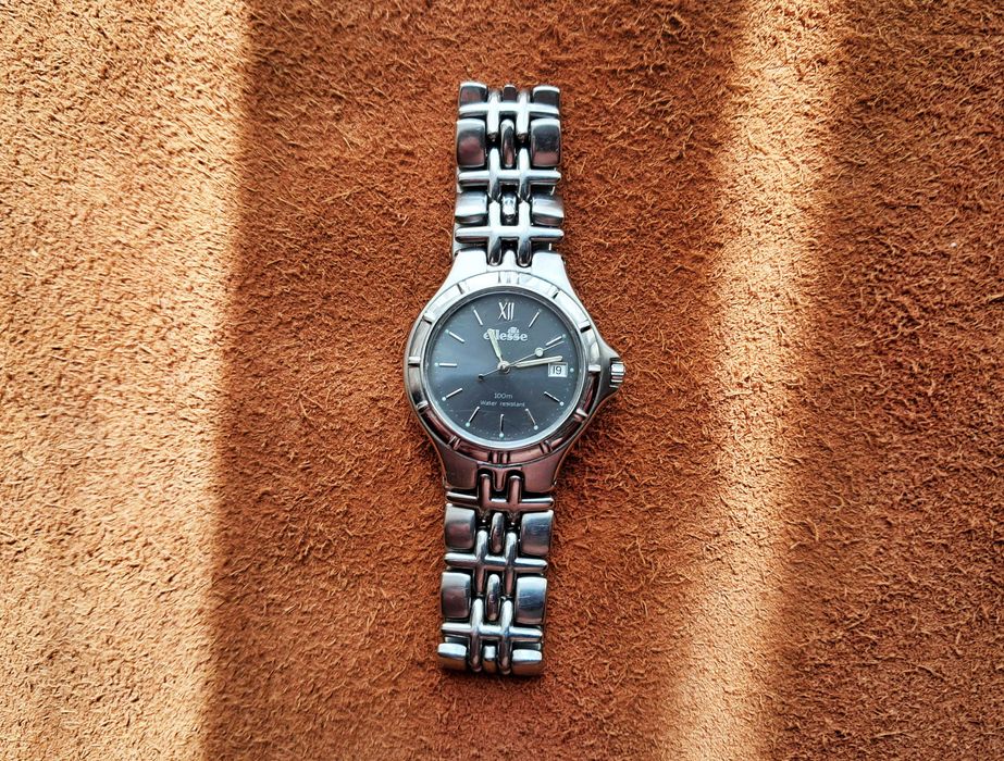 Наручные часы ELLESSE