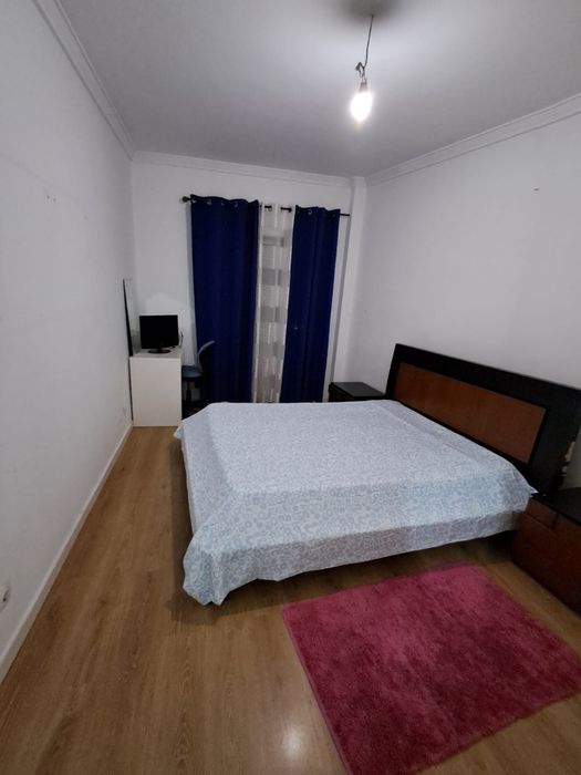 Quarto c/ Casa de Banho Privativa no Lumiar (Lisboa) – Contas Incluída